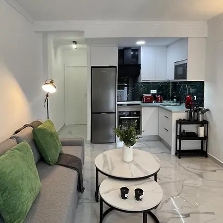 Stunning One-bedroom In Torrevieja! Apartment